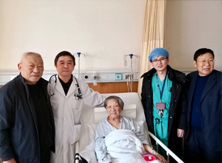 治疗主动脉夹层 97岁袁奶奶 重焕新生
